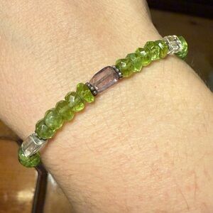Top quality faceted 6.5mm natural peridot fluorite bead silver stretchy bracelet